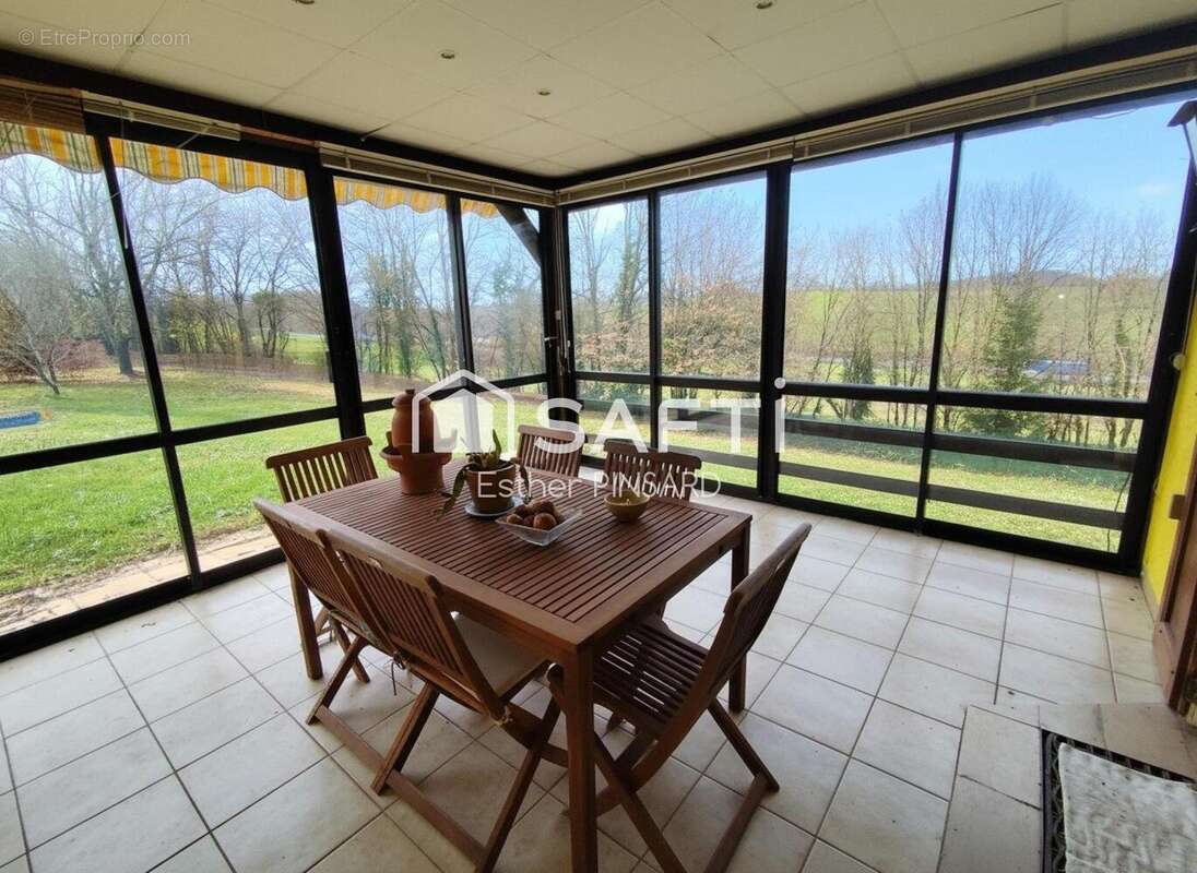 Photo 4 - Maison à CHIMILIN