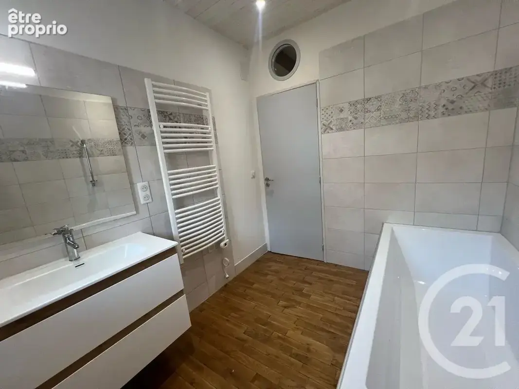 Appartement 123 m² à Aurillac  - photo 7