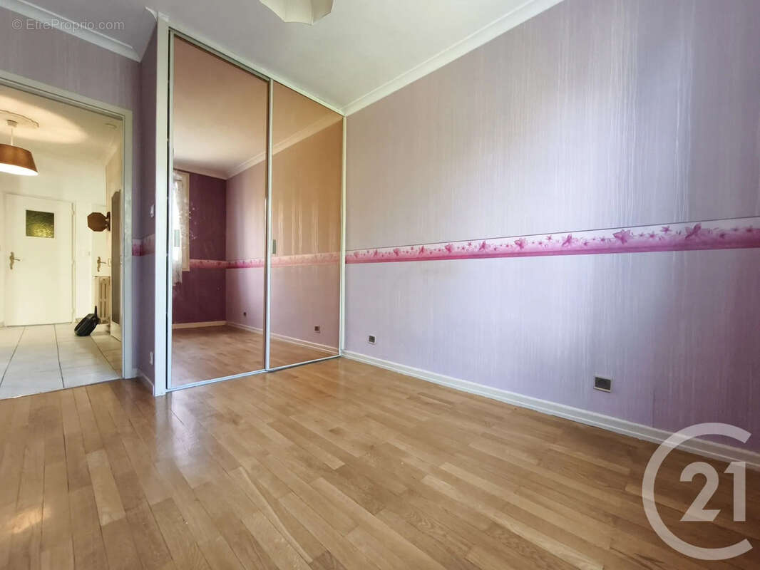 Appartement à SAINT-FONS