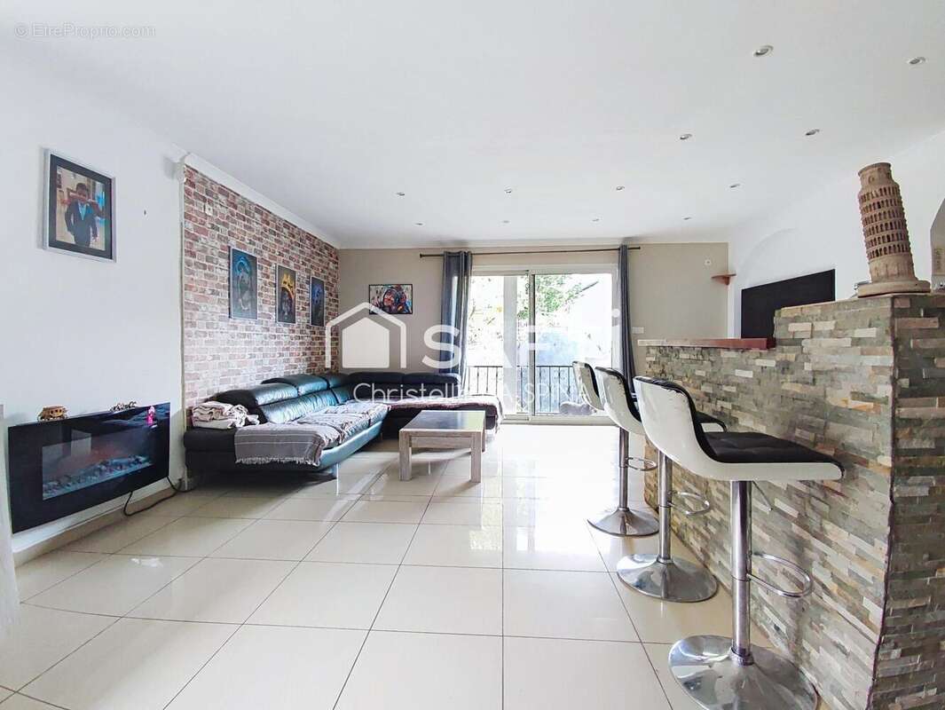 Photo 2 - Maison à MILHAUD