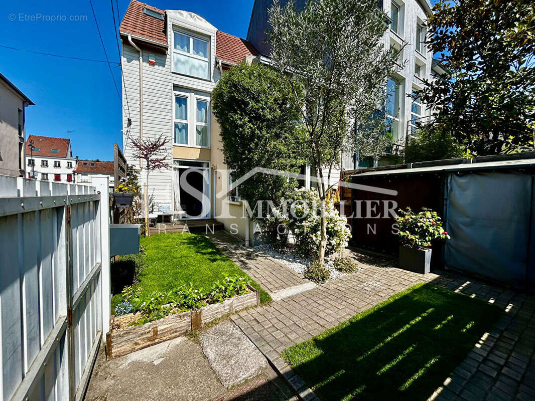 Maison à SAINT-LEU-LA-FORET