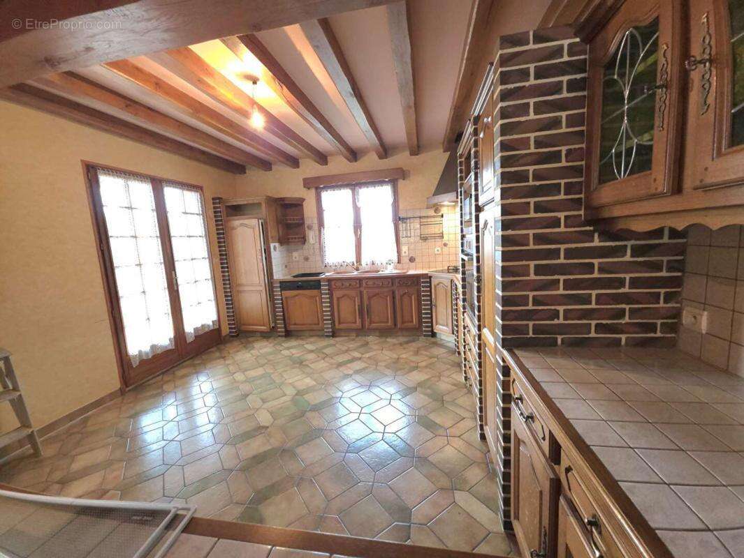ECHAUFFOUR 61370 maison 6 chambres sur sous-sol complet, terrain 2.805 m² - photo 10