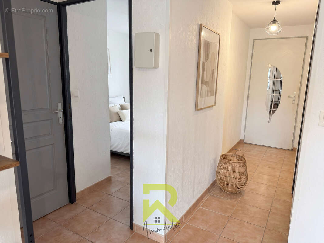 EXCLUSIVITE - AGDE, Appartement T3 en Rez-de-jardin avec place de stationnement - photo 9