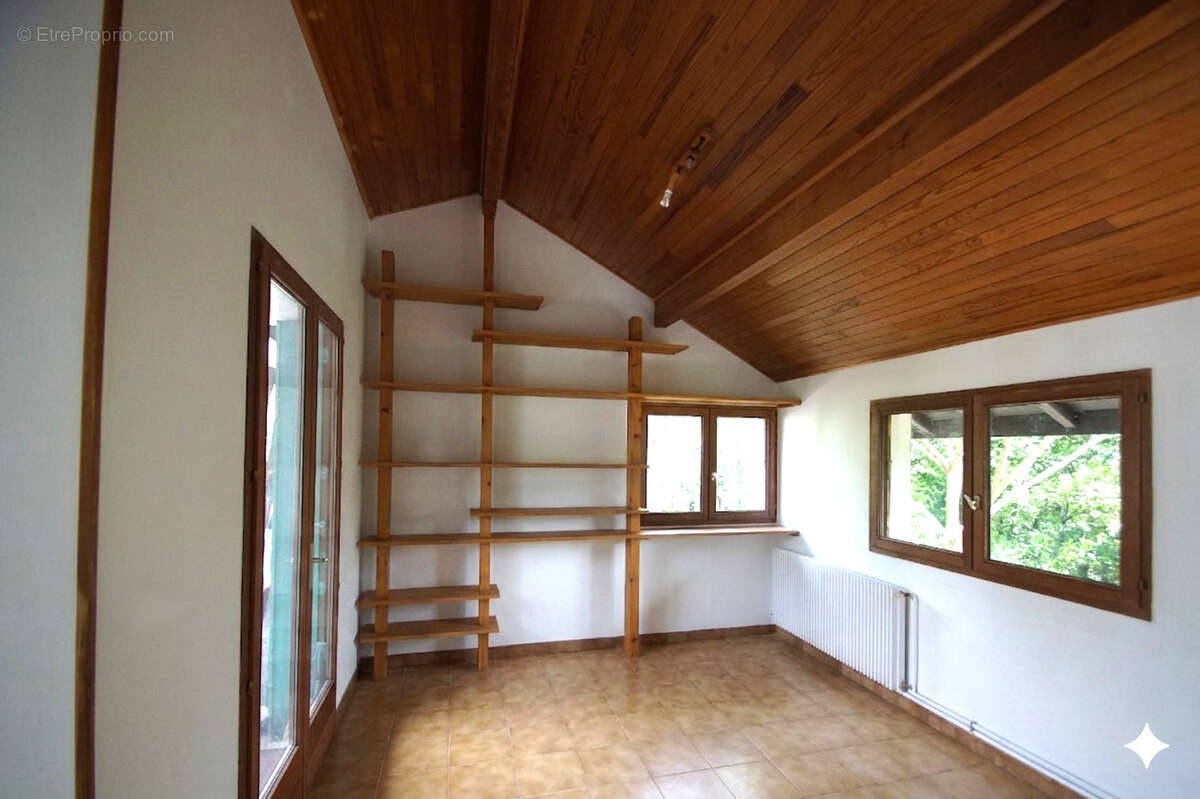 Maison à ECHIROLLES