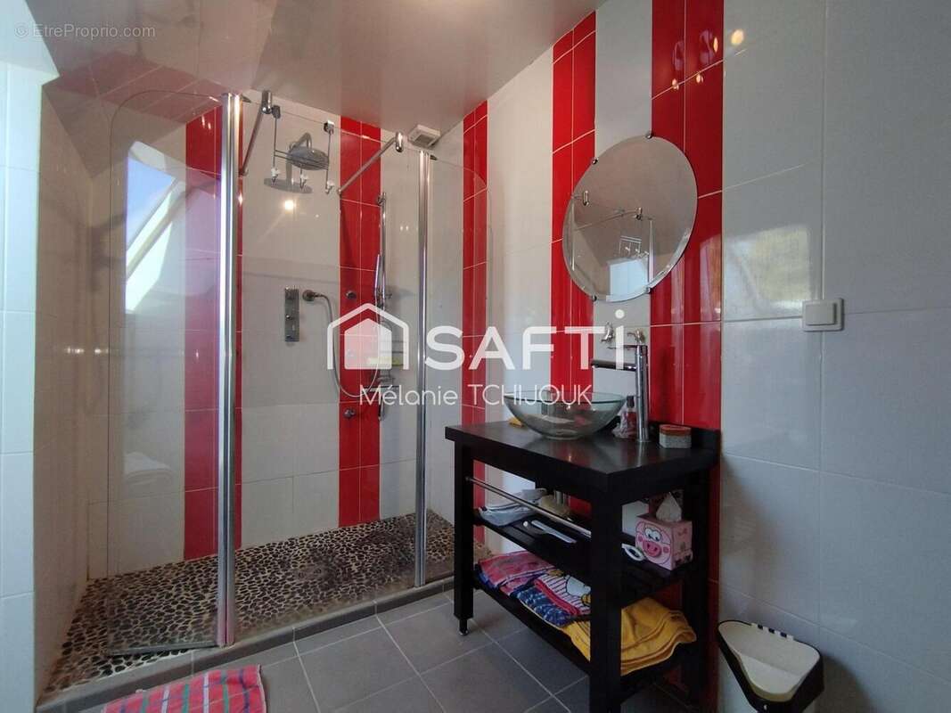 Maison 158 m² à Chatillon-Coligny  - photo 9