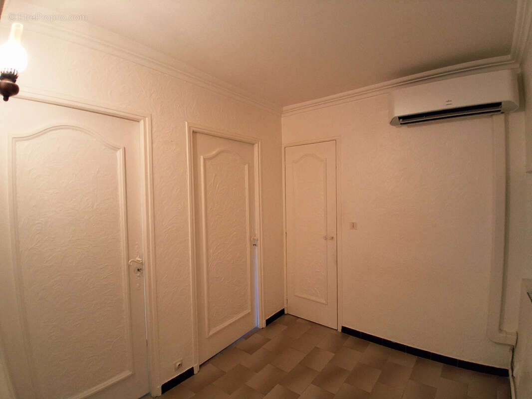 Maison à ROBION