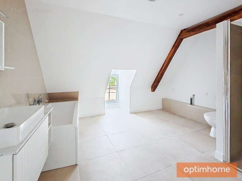 Appartement T4 de 106,10 m² entièrement rénové – DPE C – 3 chambres – Mouy (60250) - photo 3