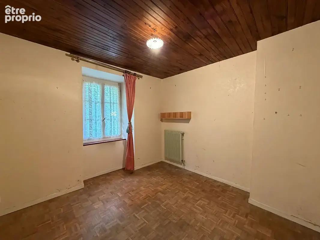Maison en pierre à rénover avec grange et jardin - photo 4