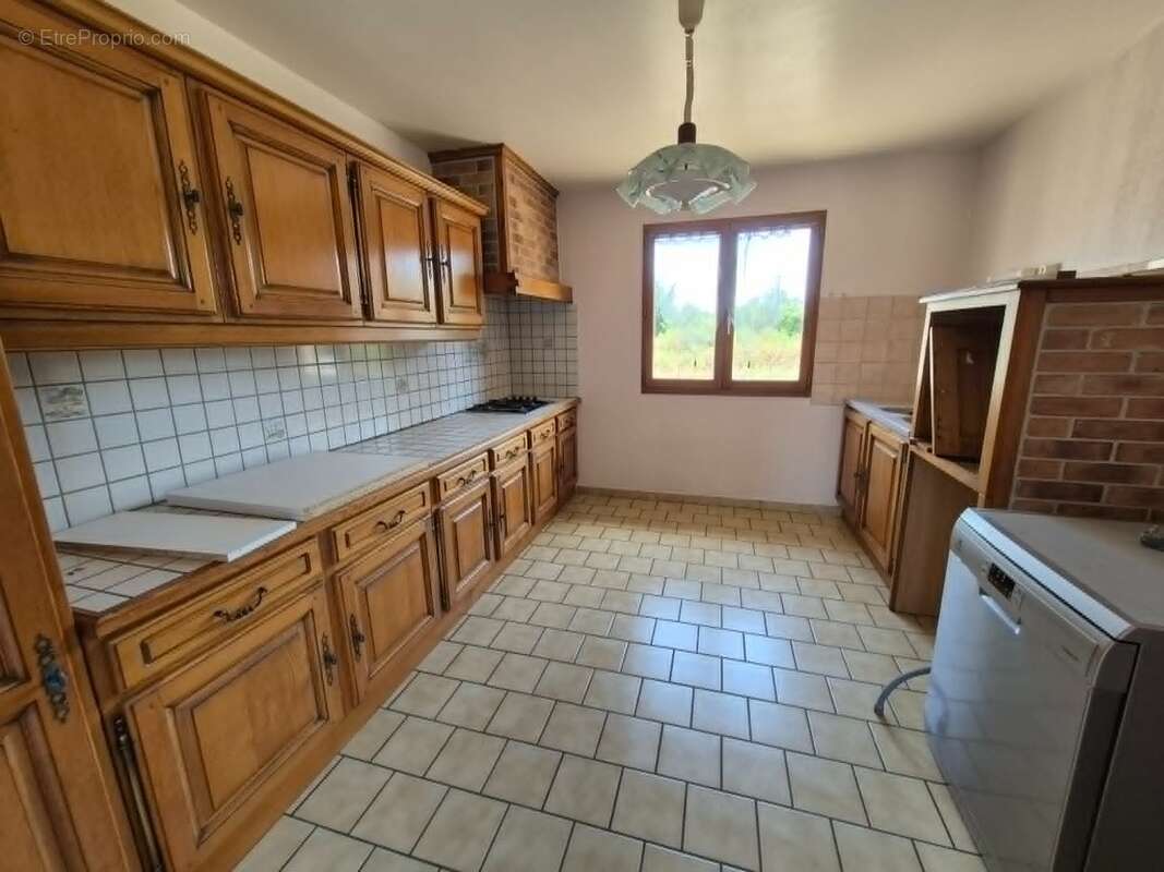 Maison 80 m² à Vierzon  - photo 3