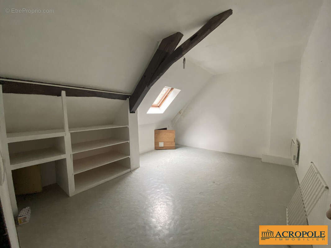 Maison à SAINT-GONDON