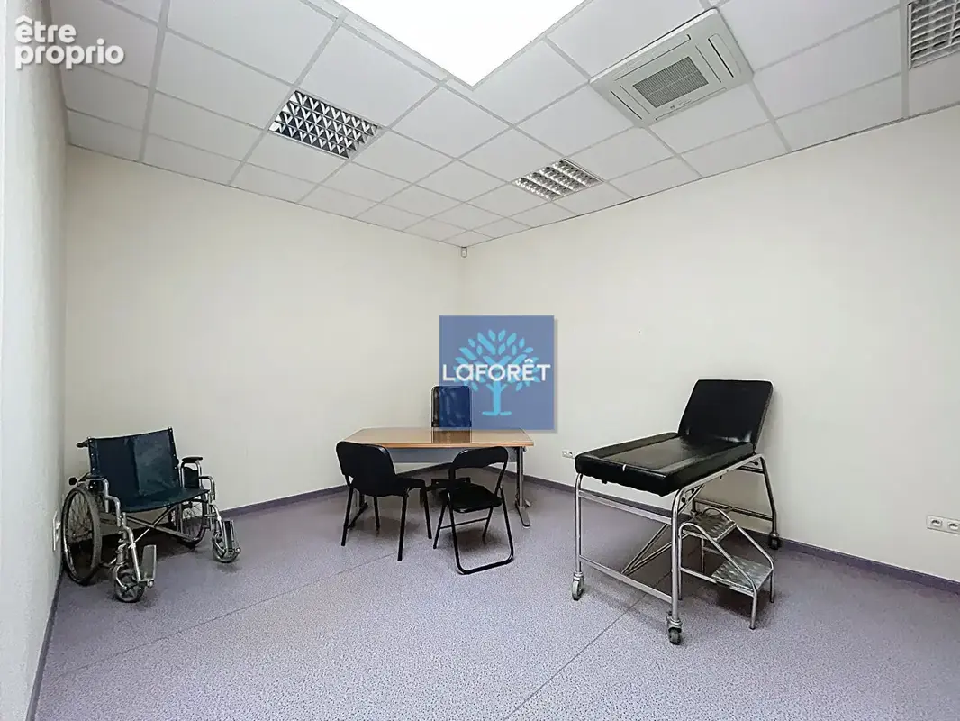 VALENCIENNES Local Professionnel de 193 m2 - photo 9