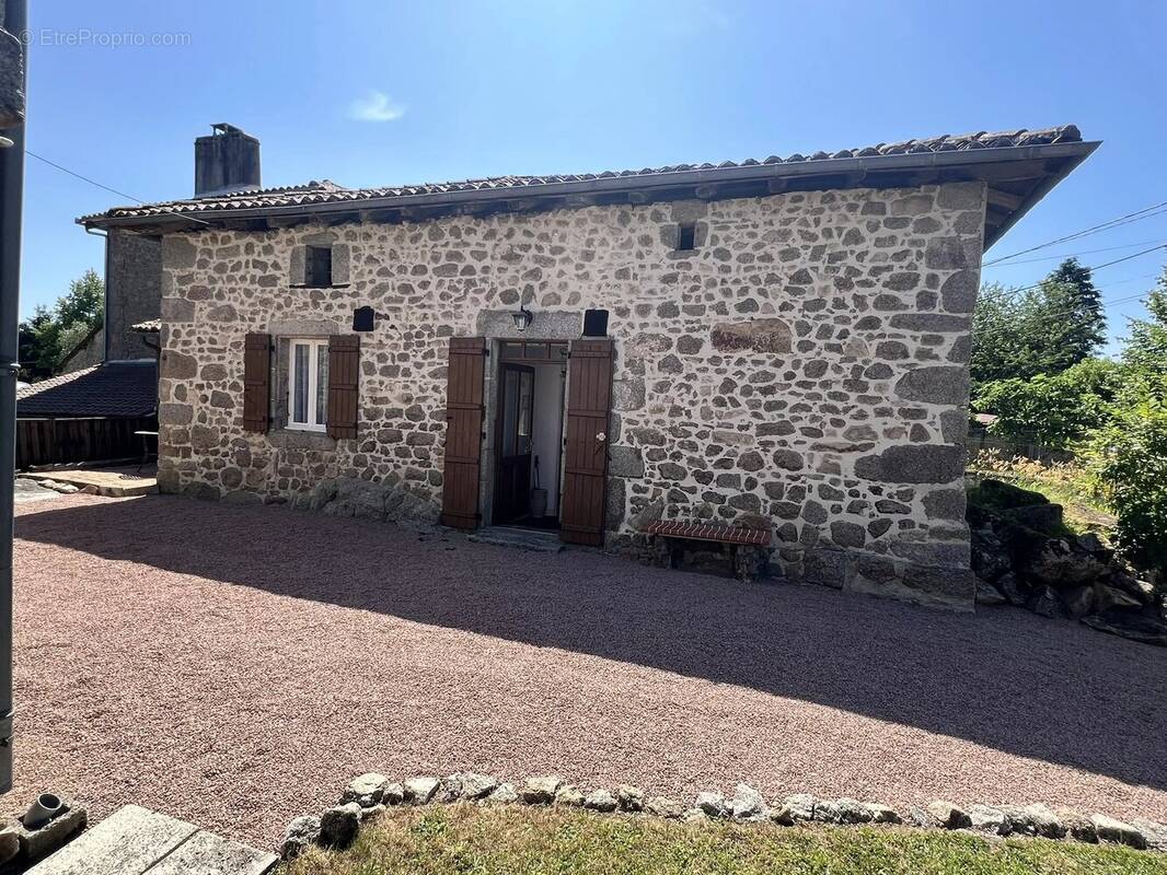 Maison à SAINT-ESTEPHE