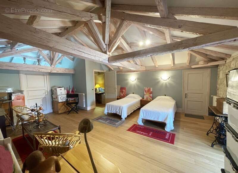 Propriete à vendre 10 pièces proche de ANGOULEME (16) - photo 14