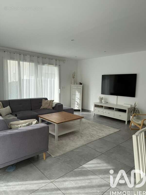 Photo 4 - Maison à HUEST