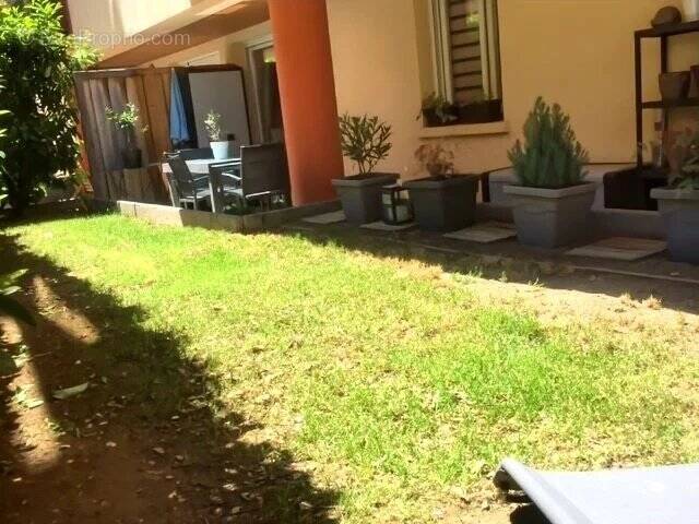 Appartement à CRUSEILLES