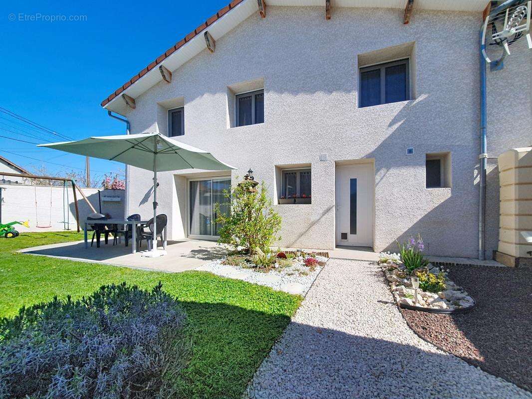Maison à COMMUNAY