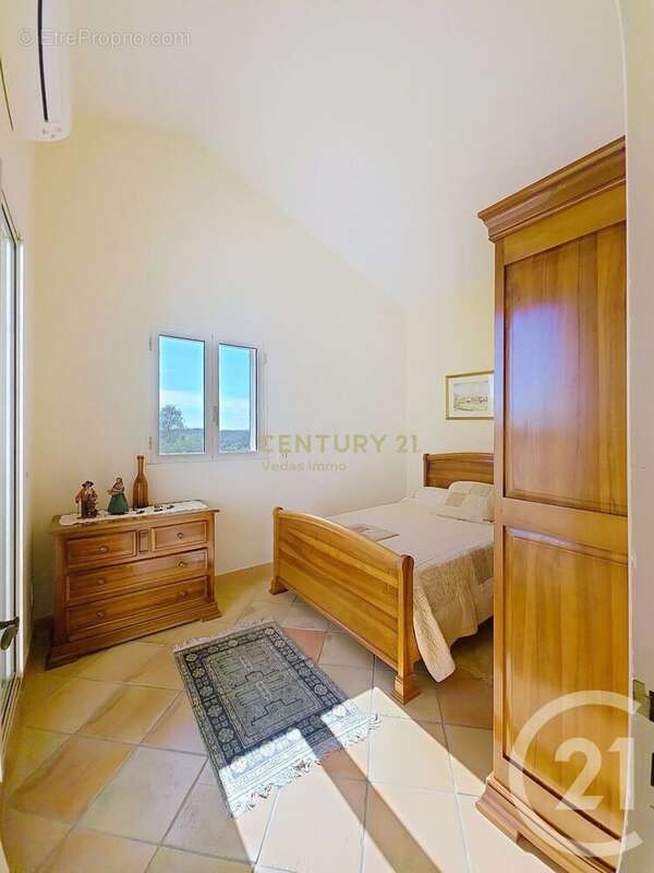 Maison à SAINT-JEAN-DE-VEDAS