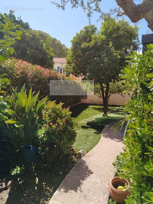 Appartement à ROQUEBRUNE-CAP-MARTIN
