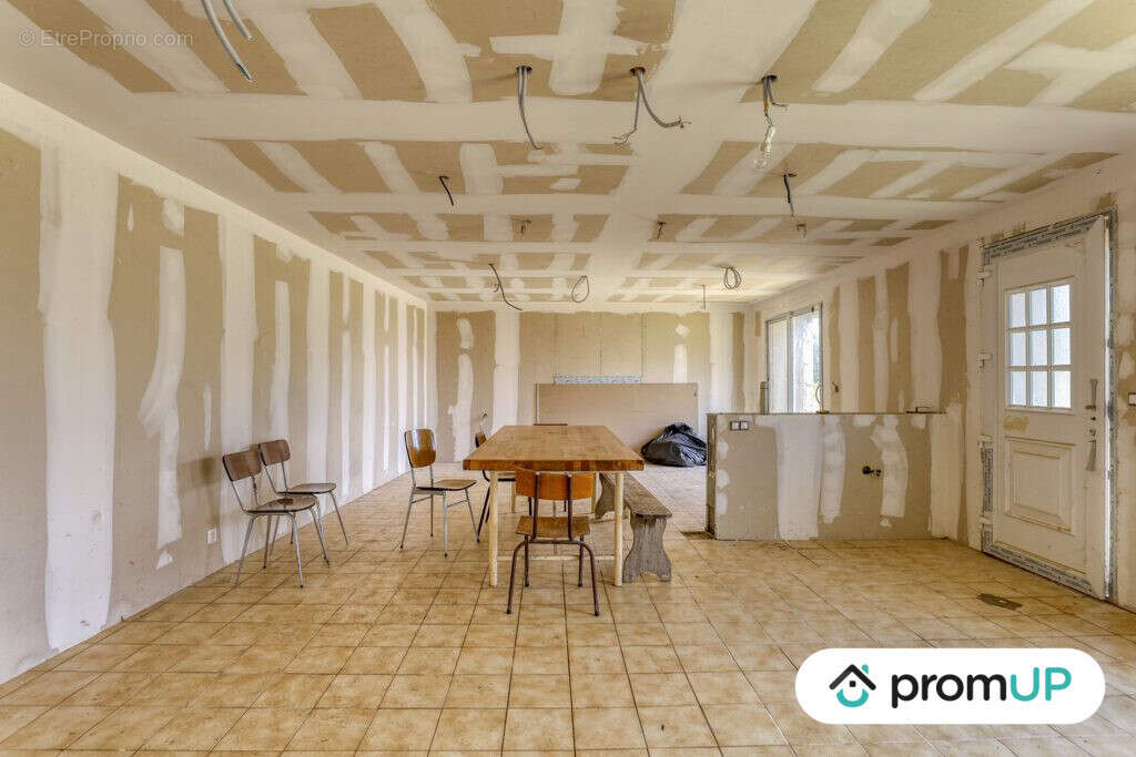 Maison à ASSAIS-LES-JUMEAUX