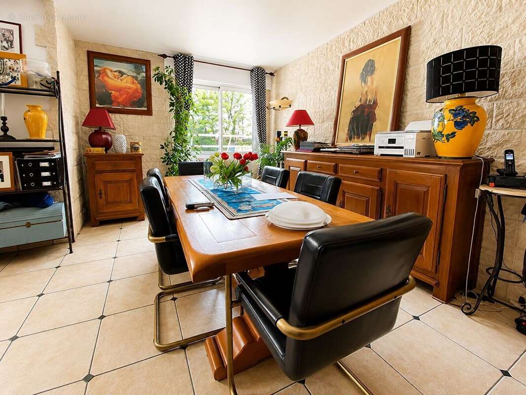 Appartement à ROSNY-SOUS-BOIS