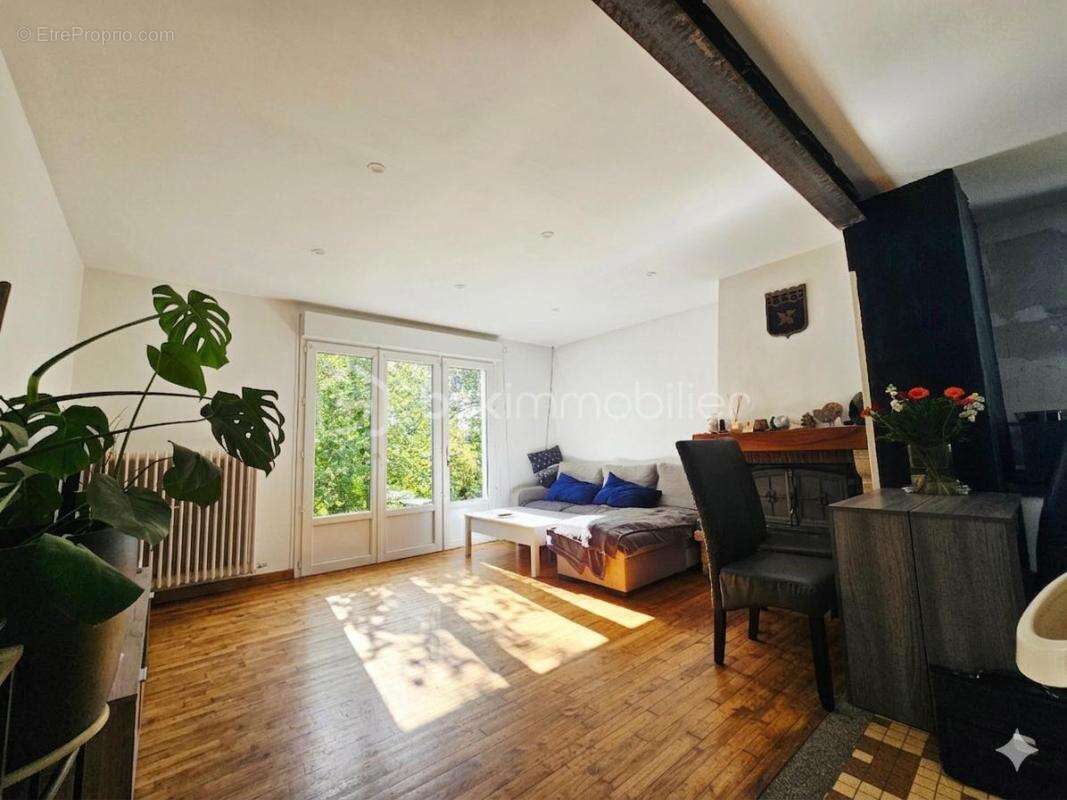 Maison à SAINT-JUST