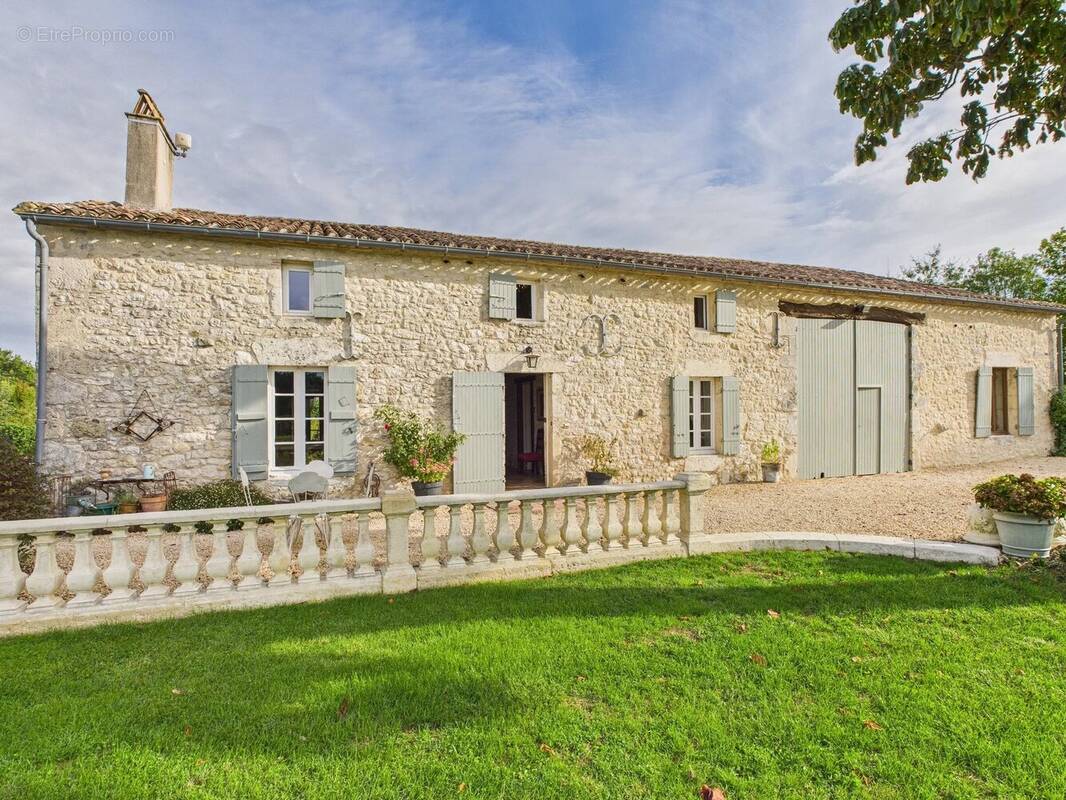 Maison à EYMET