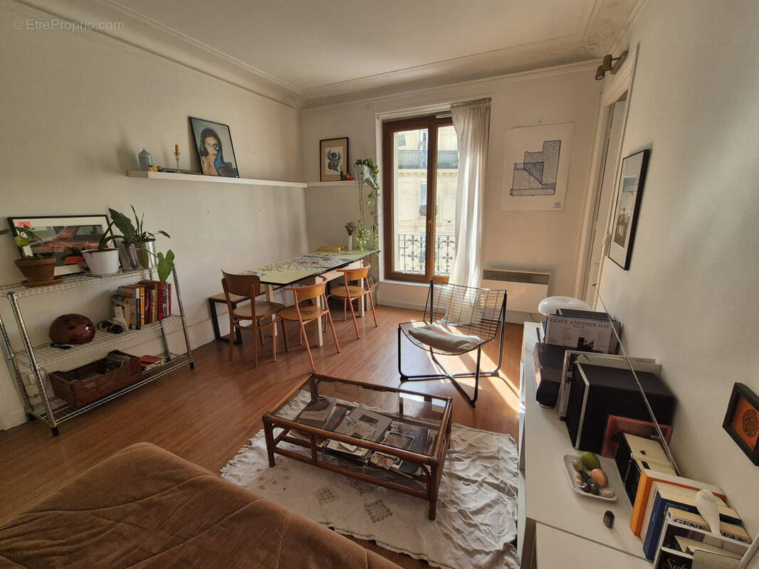 Appartement à PARIS-18E