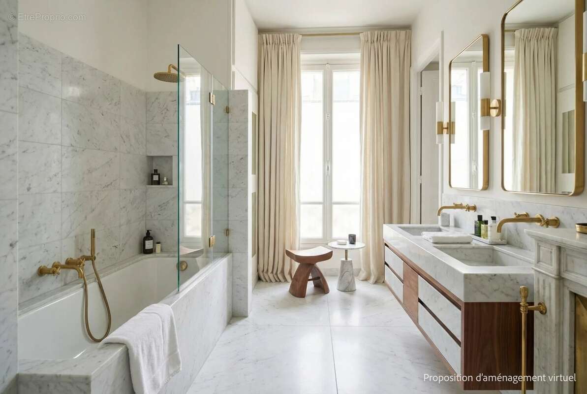 Appartement à PARIS-16E