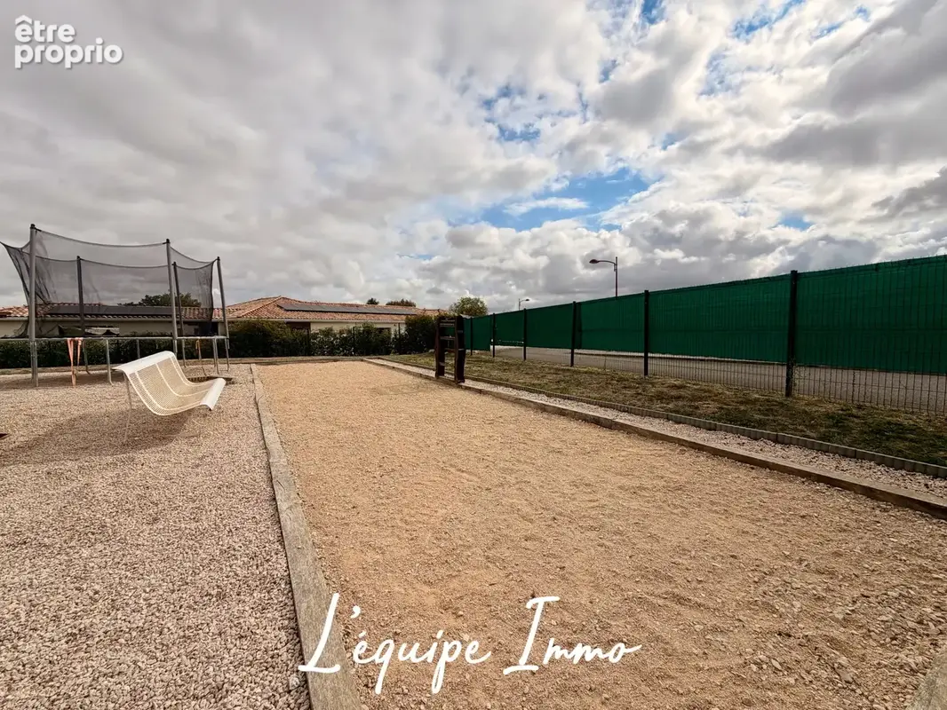 Maison récente de plain pied avec garage - photo 19
