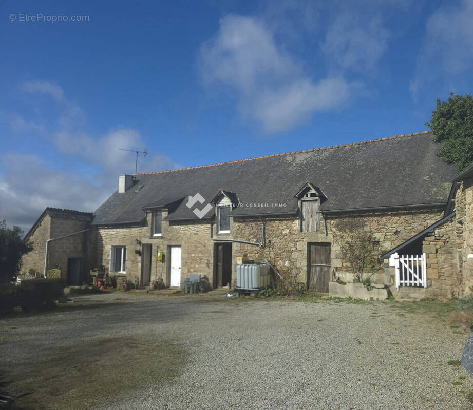 Maison à LE GOURAY
