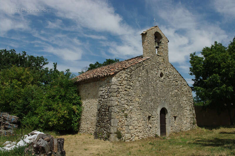 Commerce à MOUSTIERS-SAINTE-MARIE