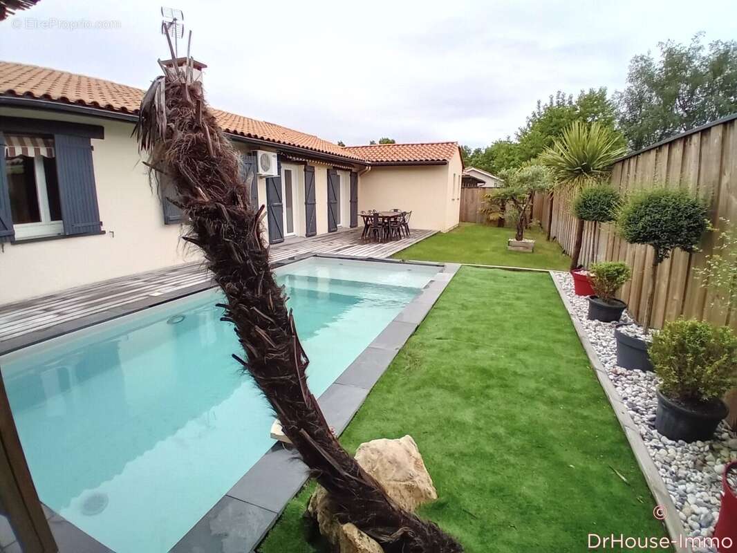 Maison à MARTIGNAS-SUR-JALLE