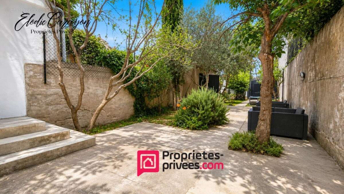 Carcassonne quai bellevue - au pied de la cité médiévale -193m² avec jardin au pied de la cité médiévale - photo 18