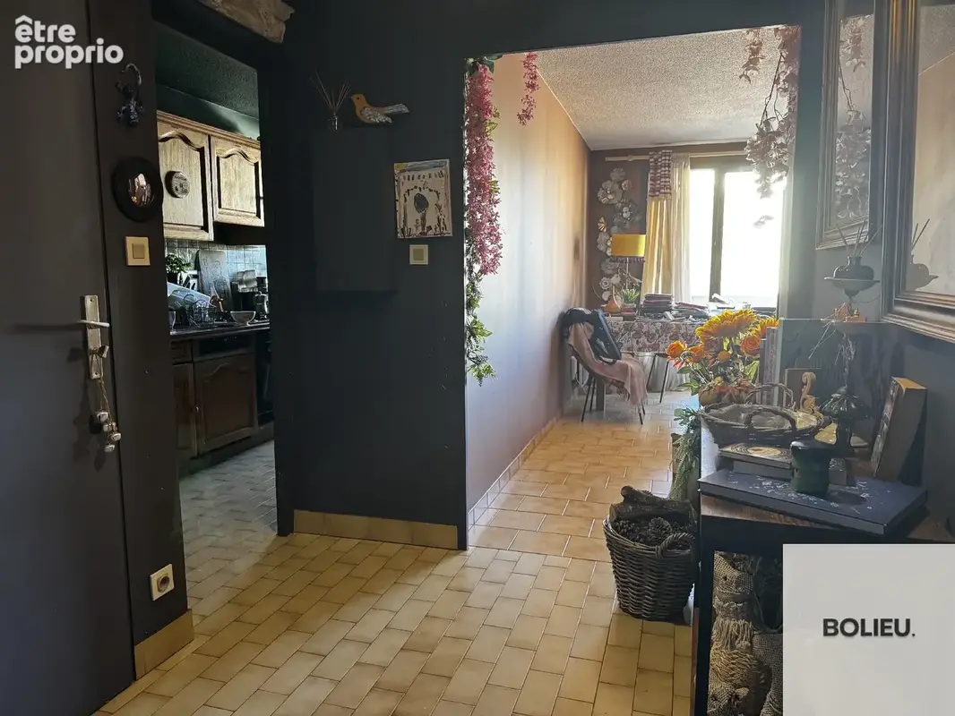 T4 avec balcon, garage fermé et parking - photo 16