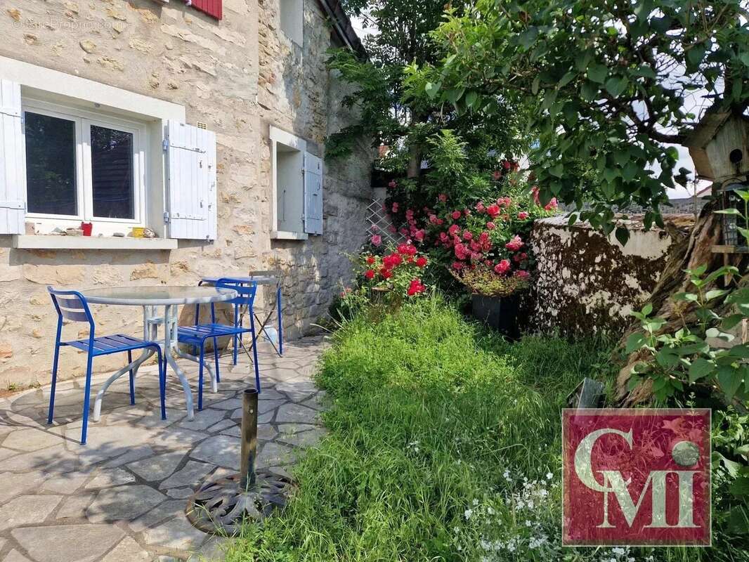 Charmante maison ancienne avec jardin au calme et sans vis à - photo 14
