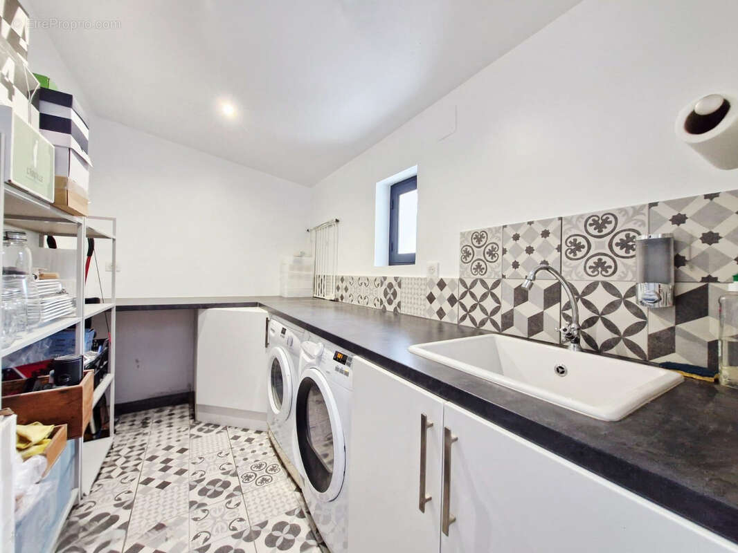 Maison à SUSSARGUES