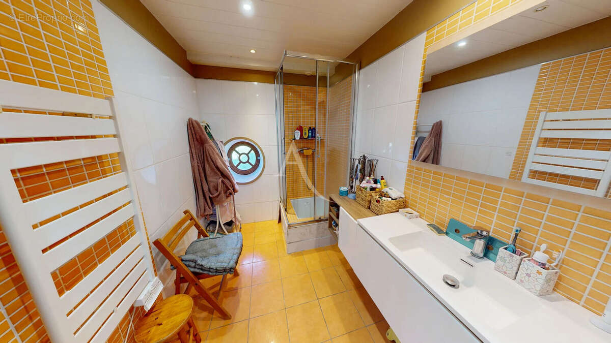 Maison Fay aux Loges 8 pièce(s) - 187 m² - photo 4
