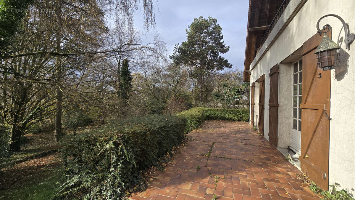 Maison à MARCOUSSIS