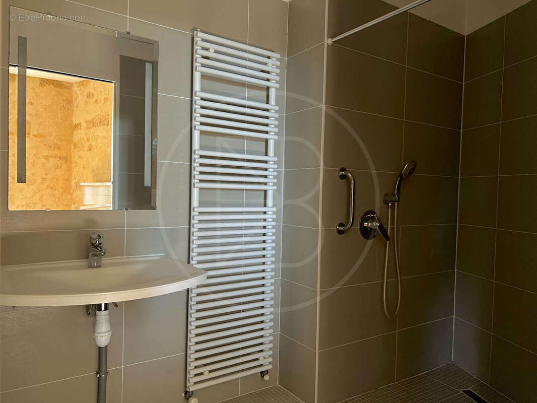 Maison à SAINT-EMILION