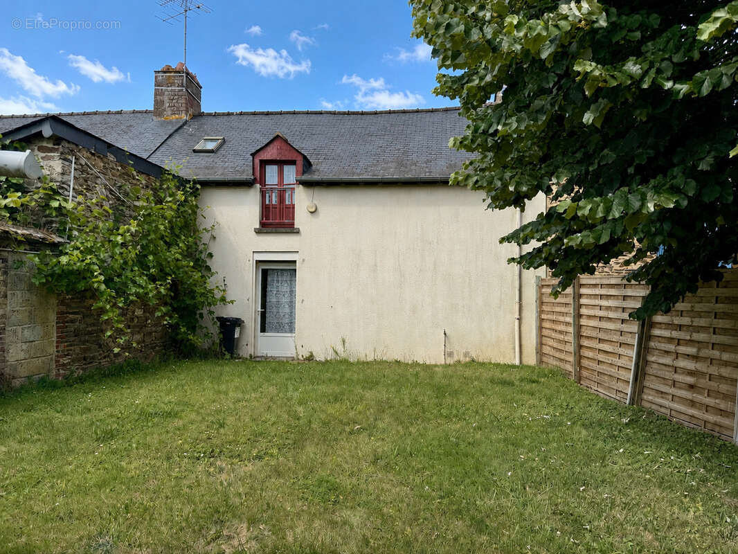 Maison à JANZE