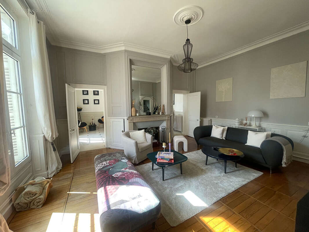 Maison à ROCHECORBON