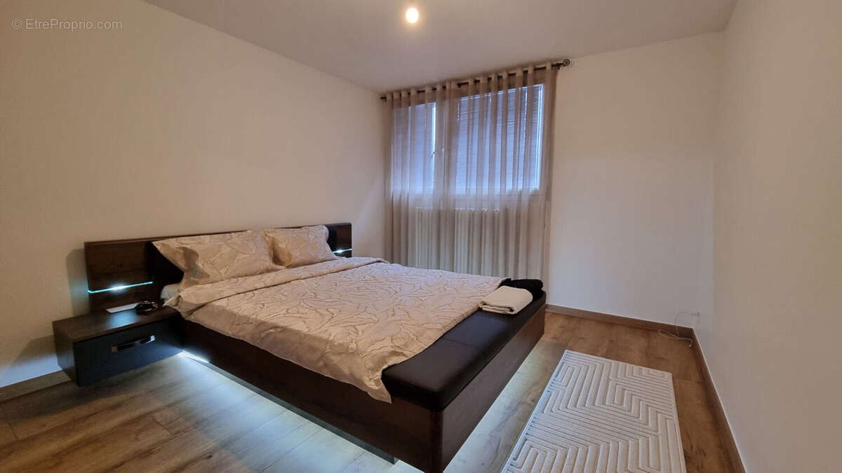 Appartement à CLUSES