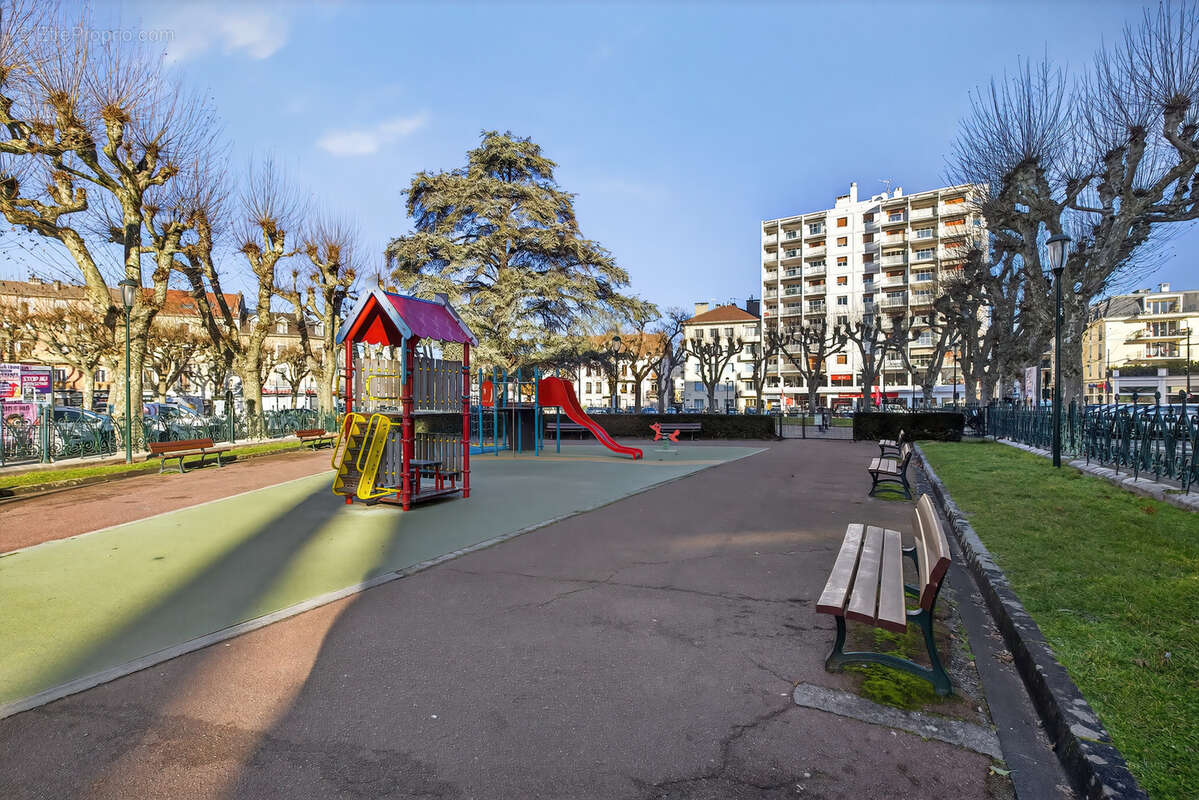 Appartement à AIX-LES-BAINS