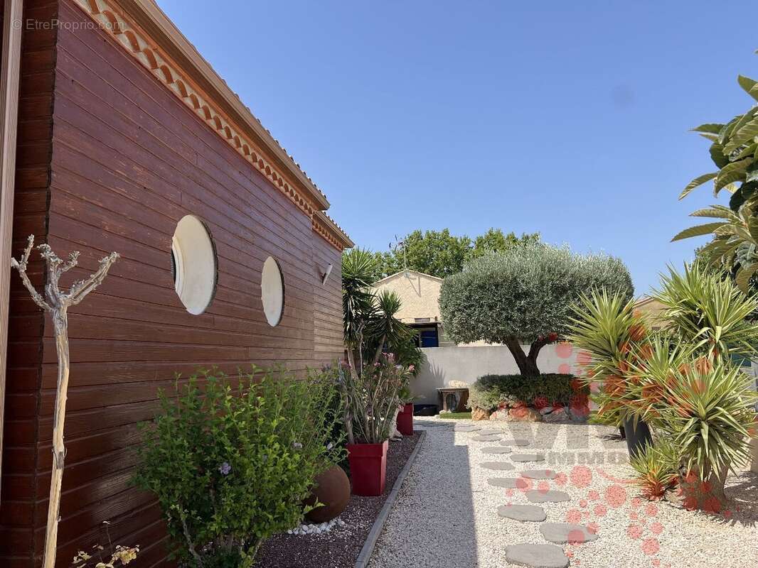 Villa d'architecte 140m² de plain-pied avec terrasse et spa - photo 14