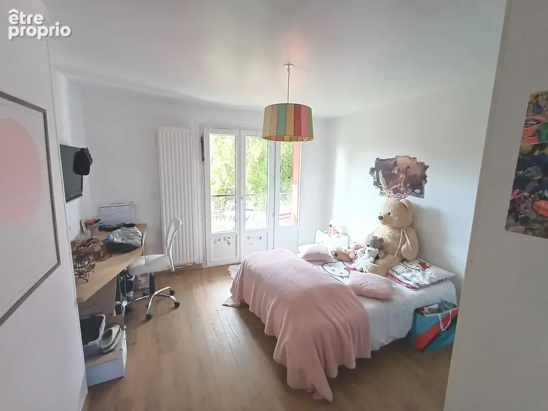 Bel Appartement entièrement rénové avec Garage,Cave et Balcon - photo 7