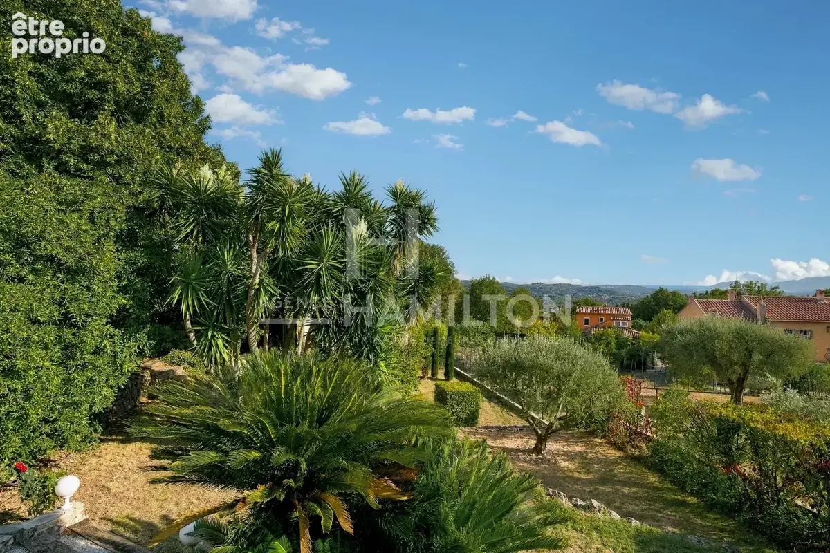 Villa à vendre proche de Valbonne avec vue mer, piscine et 5 chambres - photo 16