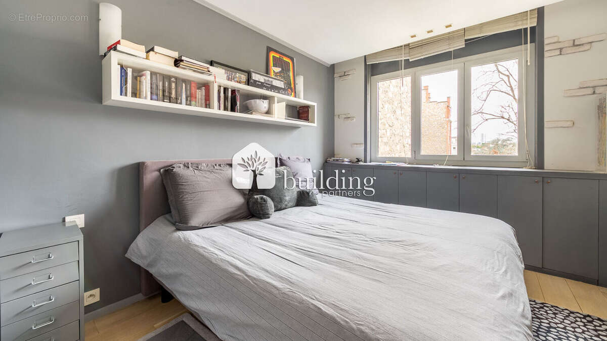 Appartement à NEUILLY-SUR-SEINE