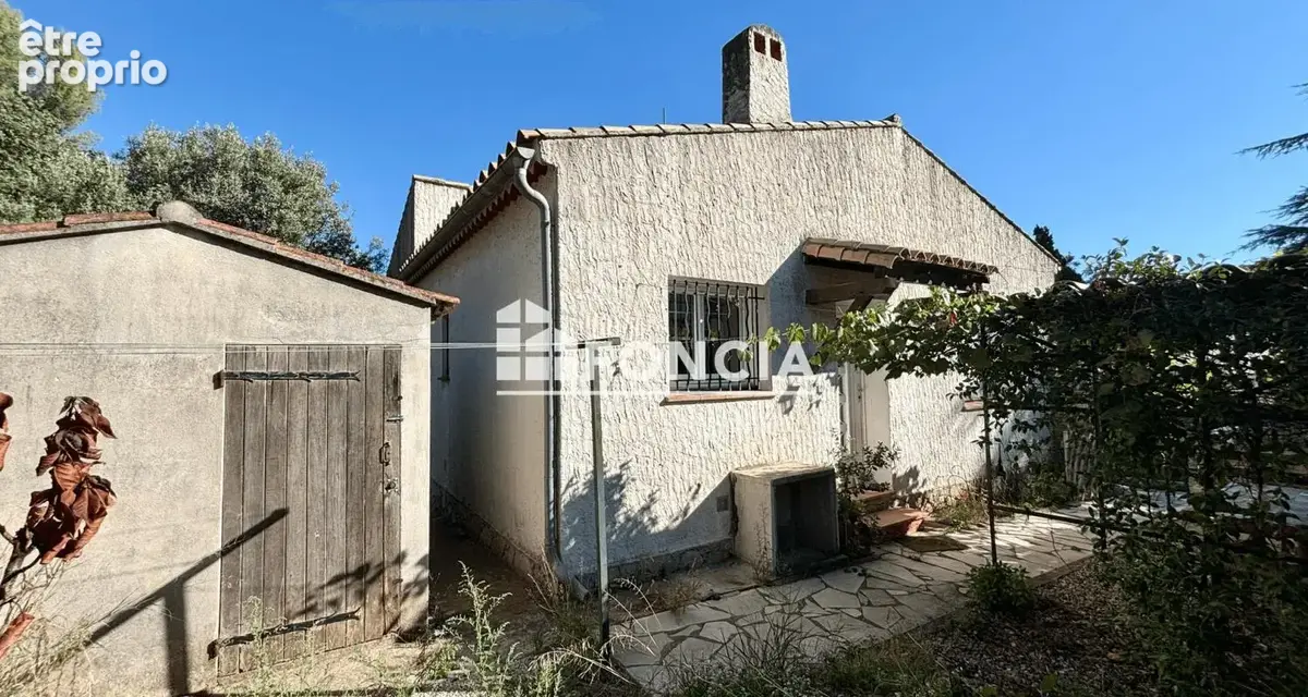Maison de plain-pied T3 de 70 m² avec jardin arboré de 350 m² et piscine à La Farlède - photo 12