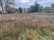 Terrain à VENTABREN