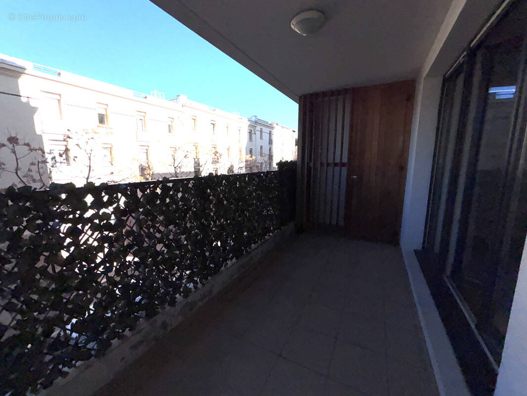 Appartement à MARSEILLE-7E